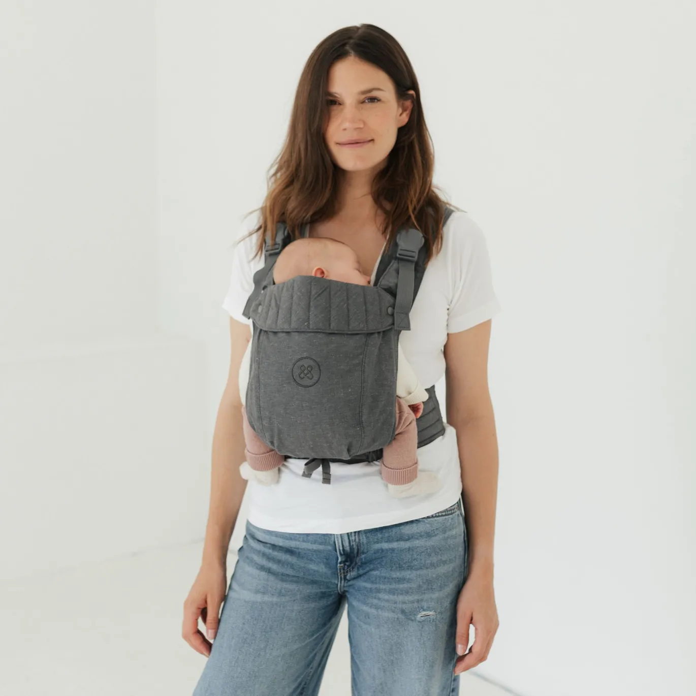Babytrage Essential Grau