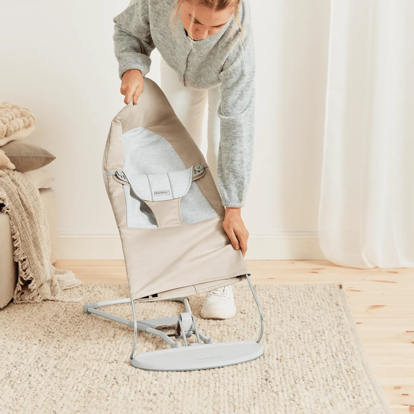 Babywippe Balance Soft Beige/Grey