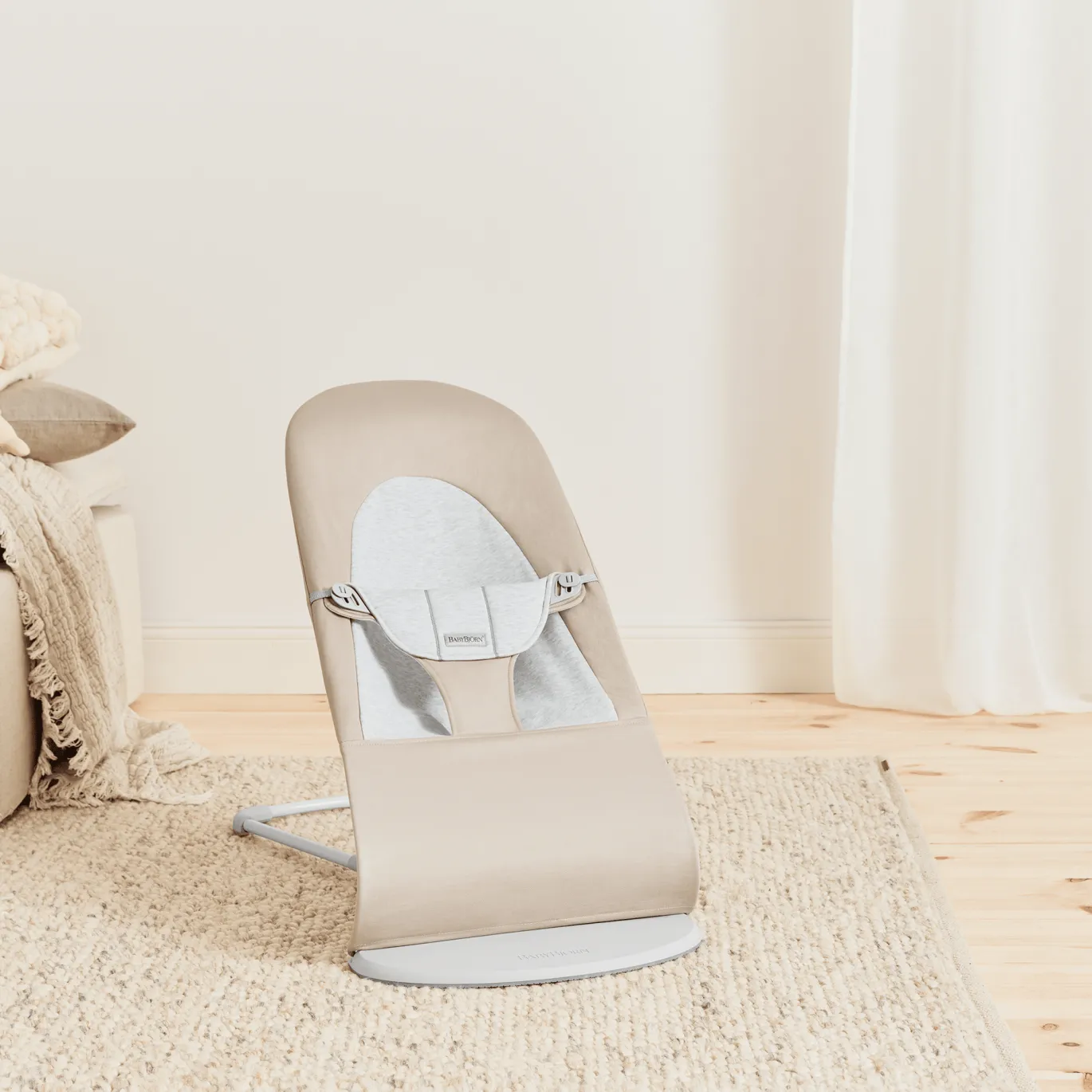Babywippe Balance Soft Beige/Grey