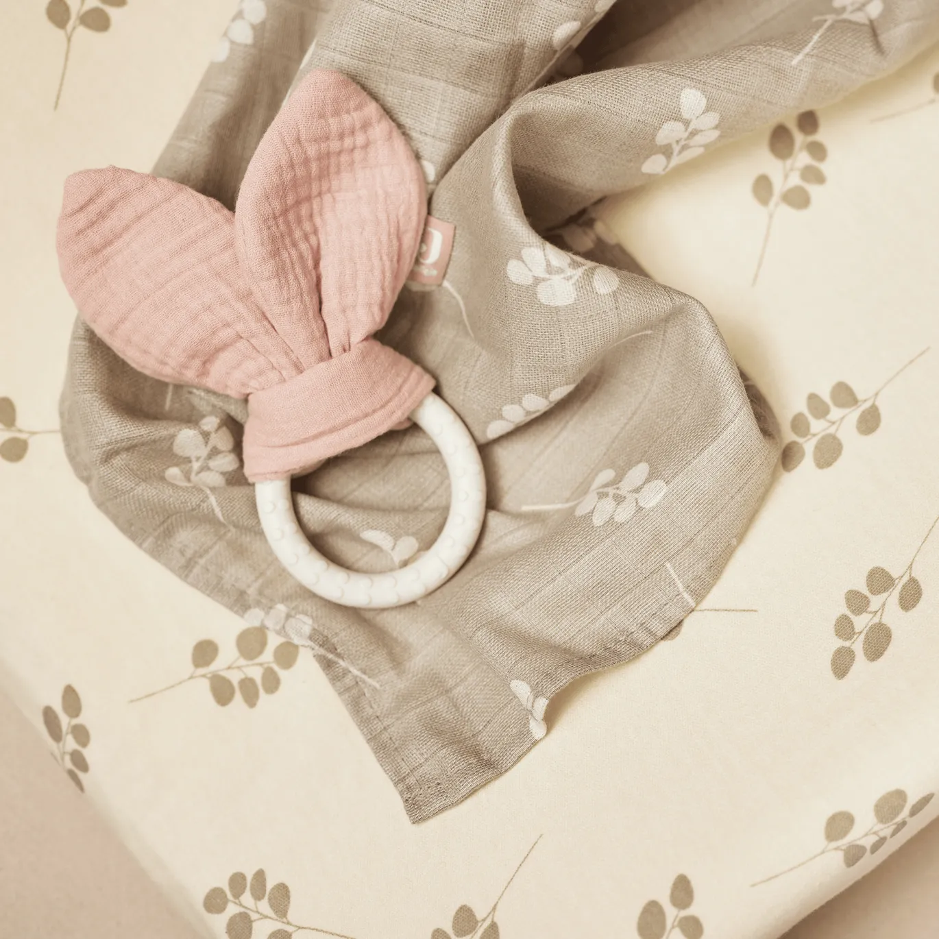 Beißring Silikon Bunny Ears Wild Rose