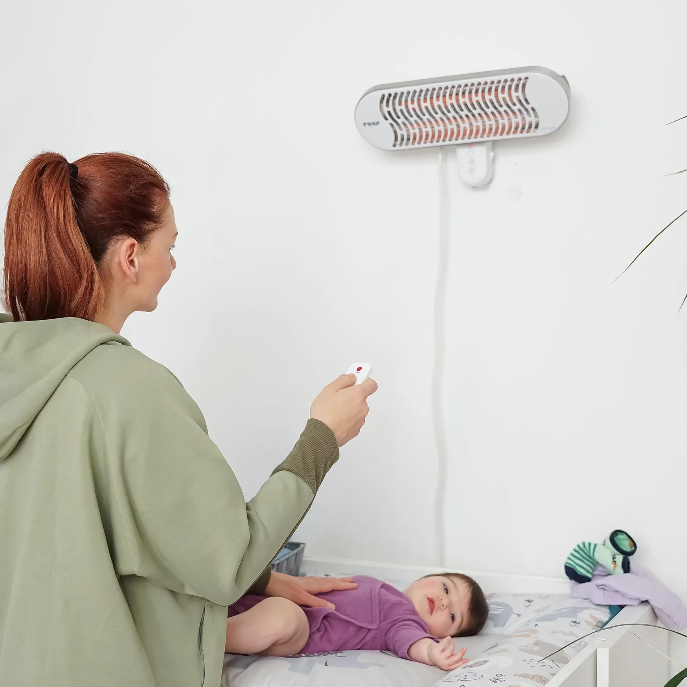 2in1 HeatCare+ Flex Wickeltisch-Wärmestrahler