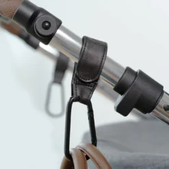 Karabinerhaken für den Kinderwagen