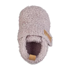 Krabbelschuhe aus Flauschbouclé