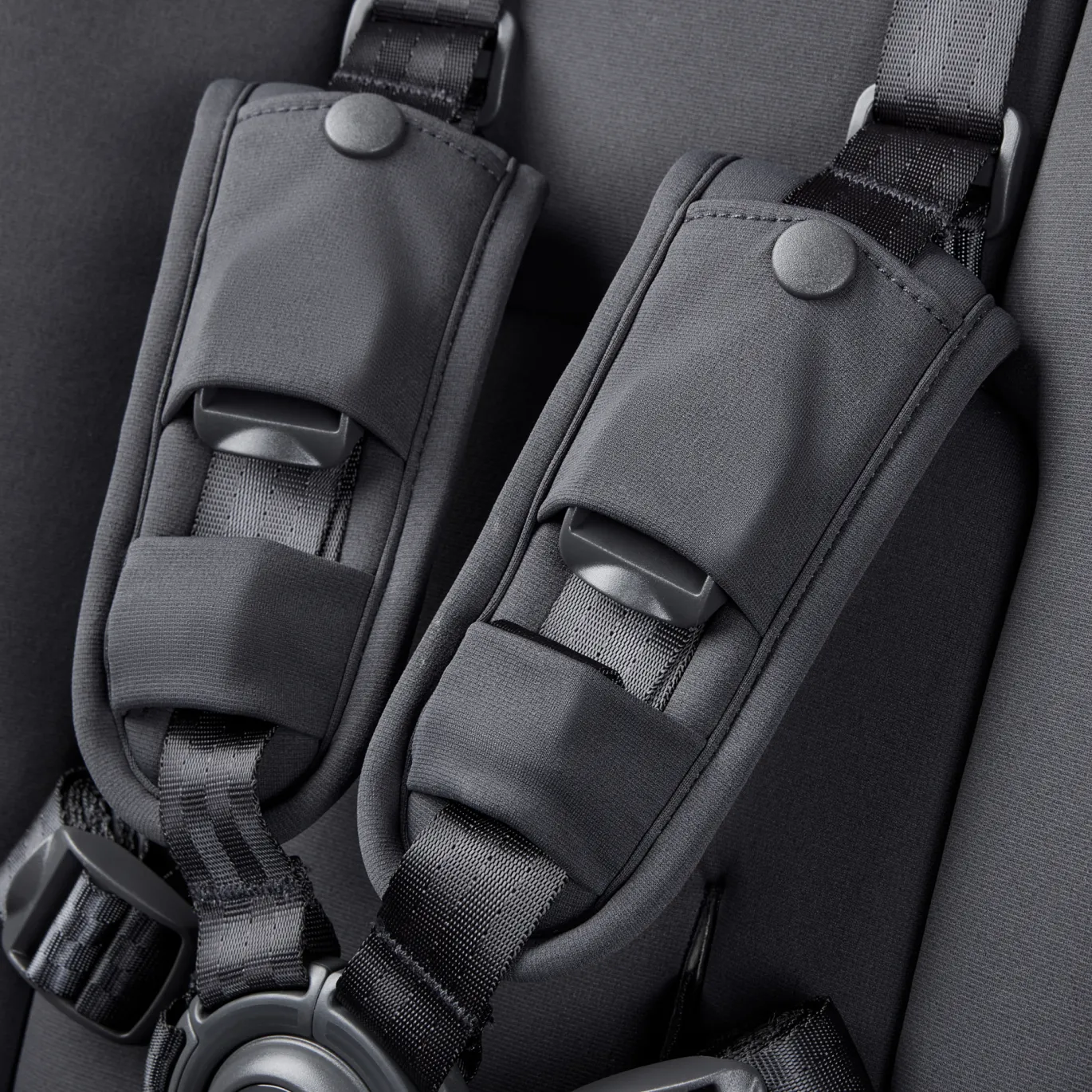 Metro 3 Graphite Grey