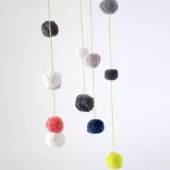 Mobile Pompons