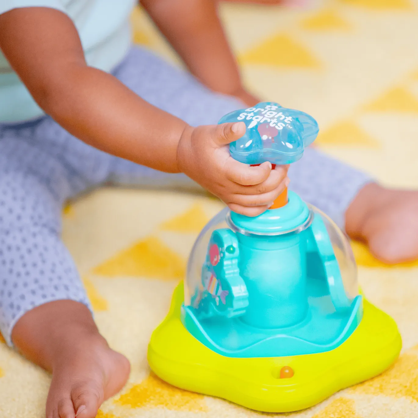 Press & Glow Spinner