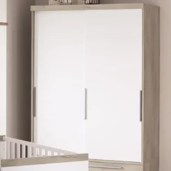 Schmaler Schiebetürenschrank Mathea