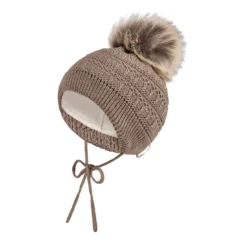 Strickmütze mit Zopfmuster