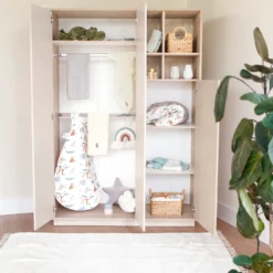 3-türiger Kleiderschrank Elva in Cashmere
