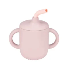 Trinkbecher mit Strohhalm